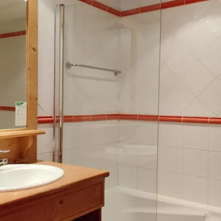 Avec Balcon Et Parking, 6 Personnes, Praloup 1500