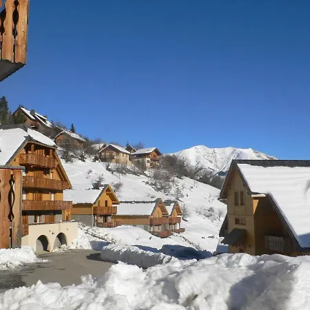 Appartamento Avec Balcon Et Parking, 6 Personnes, Praloup 1500 - Fr-1-504-124 *