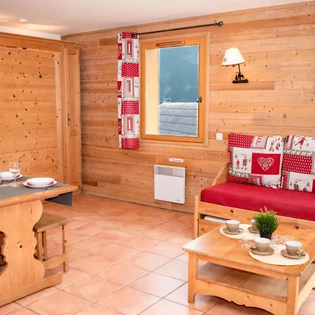 6 Personnes Avec Balcon, Parking Et Casier A - Fr-1-504-124 Apartment *